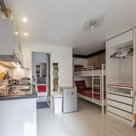 Studio A Paris Et Desinfection Rigoureux Du Logis 外观 照片